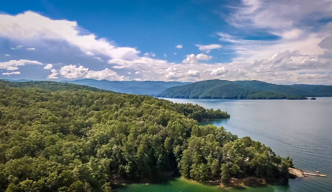 Lake Jocassee